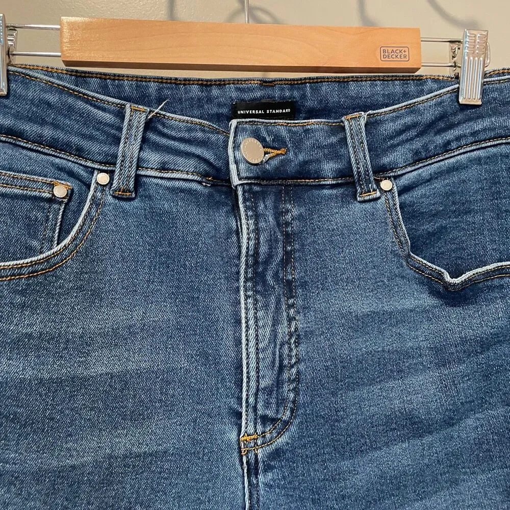 Universal Standard high waist straight jeans, size L - Picture 3 of 8